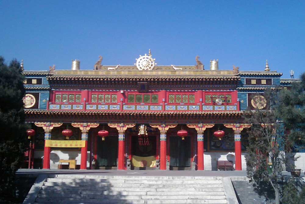 席力图召大雄宝殿